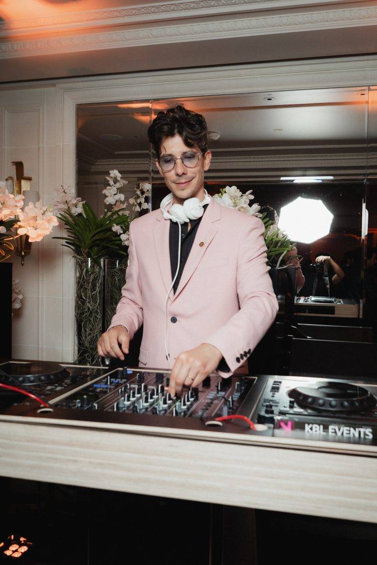  - La Maison Glenfiddich dévoile un Single Malt d’exception en collaboration avec l’artiste André Saraiva