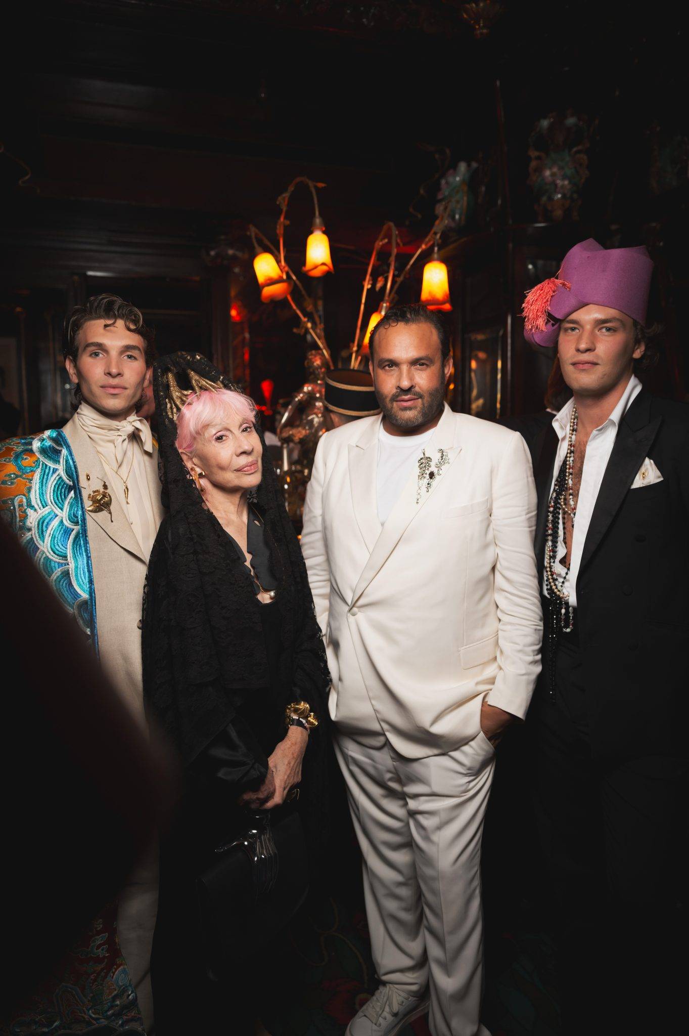  - Le grand bal de la mode chez Maxim’s renoue avec le meilleur de la Belle Époque