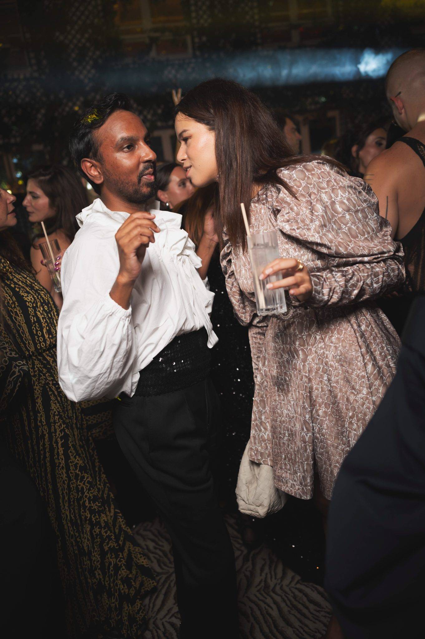  - Le grand bal de la mode chez Maxim’s renoue avec le meilleur de la Belle Époque