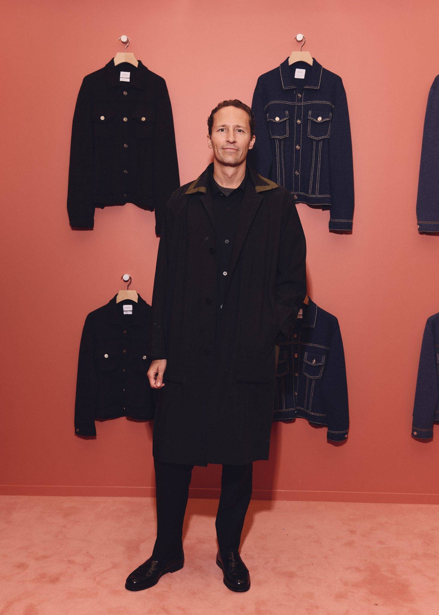  - BARRIE ouvre un popup dédié à son iconique ligne denim