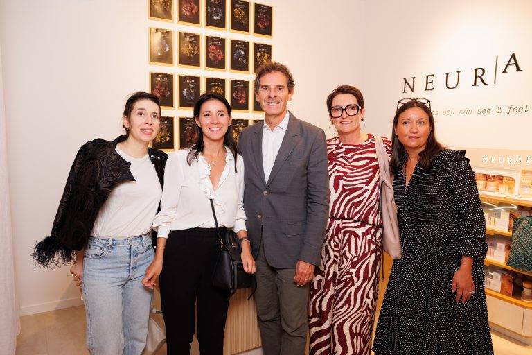  - NEUR|AÉ Takes Residence in Le Marais
