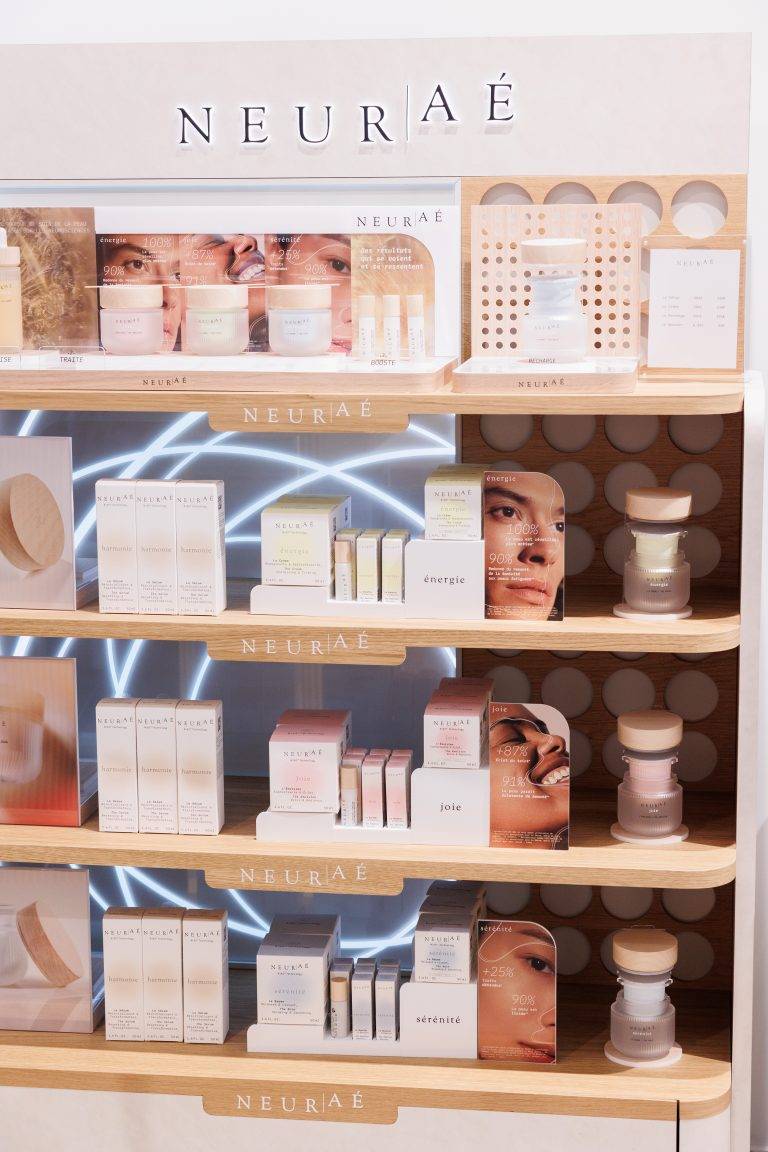 NEUR|AÉ Takes Residence in Le Marais