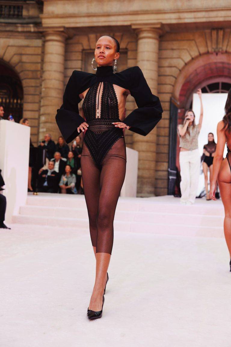  - La féminité mise en lumière lors du Show ETAM à la Monnaie de Paris