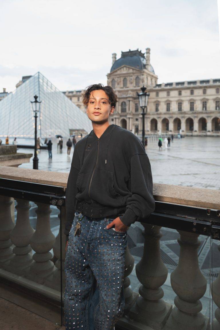  - Le tout nouveau sac The Kooples en collaboration avec Amelia Gray mis en majesté au Café Marly