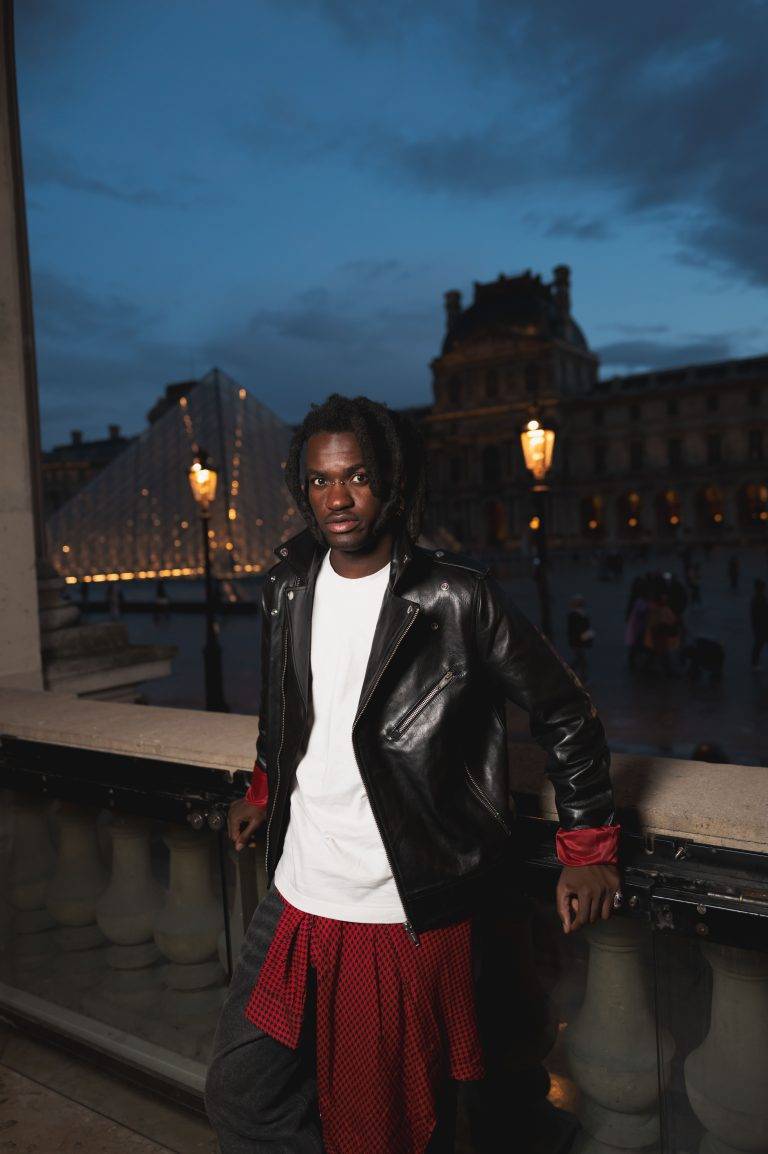  - Le tout nouveau sac The Kooples en collaboration avec Amelia Gray mis en majesté au Café Marly