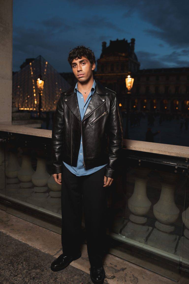  - Le tout nouveau sac The Kooples en collaboration avec Amelia Gray mis en majesté au Café Marly