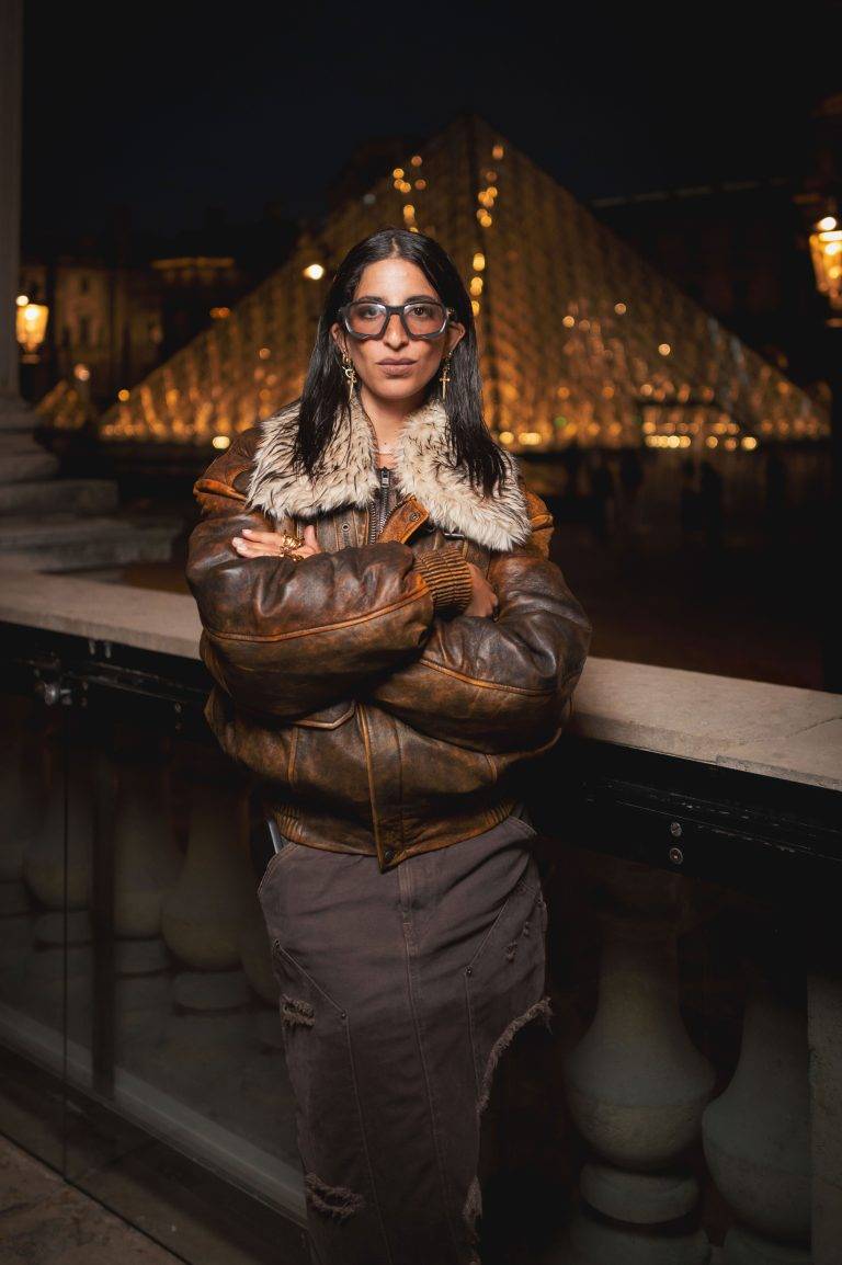  - Le tout nouveau sac The Kooples en collaboration avec Amelia Gray mis en majesté au Café Marly