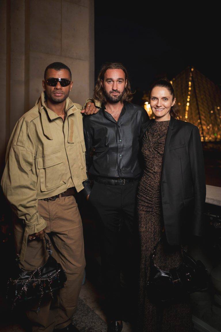  - Le tout nouveau sac The Kooples en collaboration avec Amelia Gray mis en majesté au Café Marly