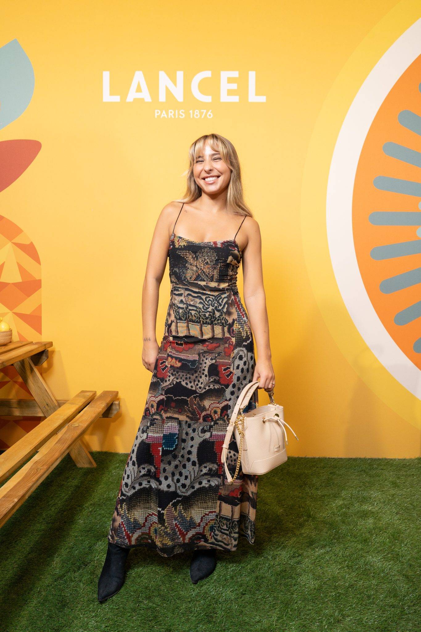  - LANCEL prolonge l’été avec sa nouvelle collection SS25