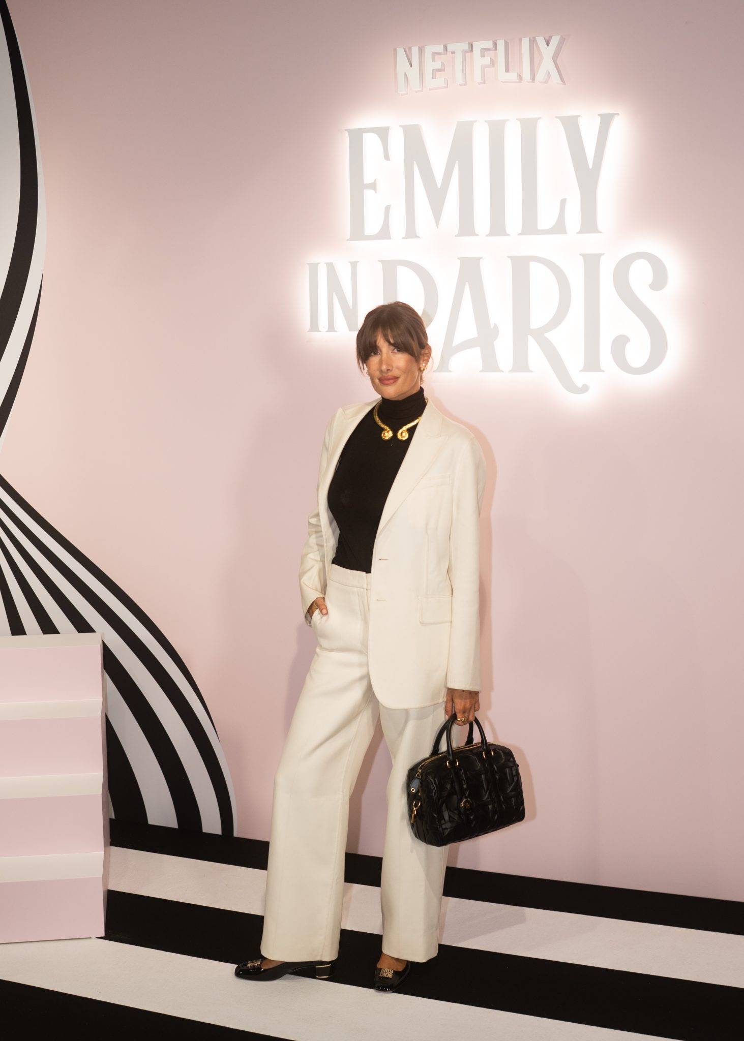  - “Emily in Paris” goûte à la Dolce Vita italienne
