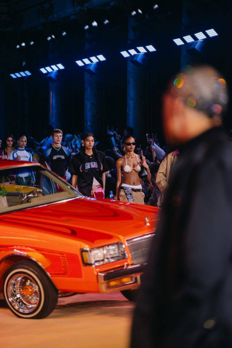 Casablanca SS25 : un hommage éclectique aux sous-cultures de Los Angeles