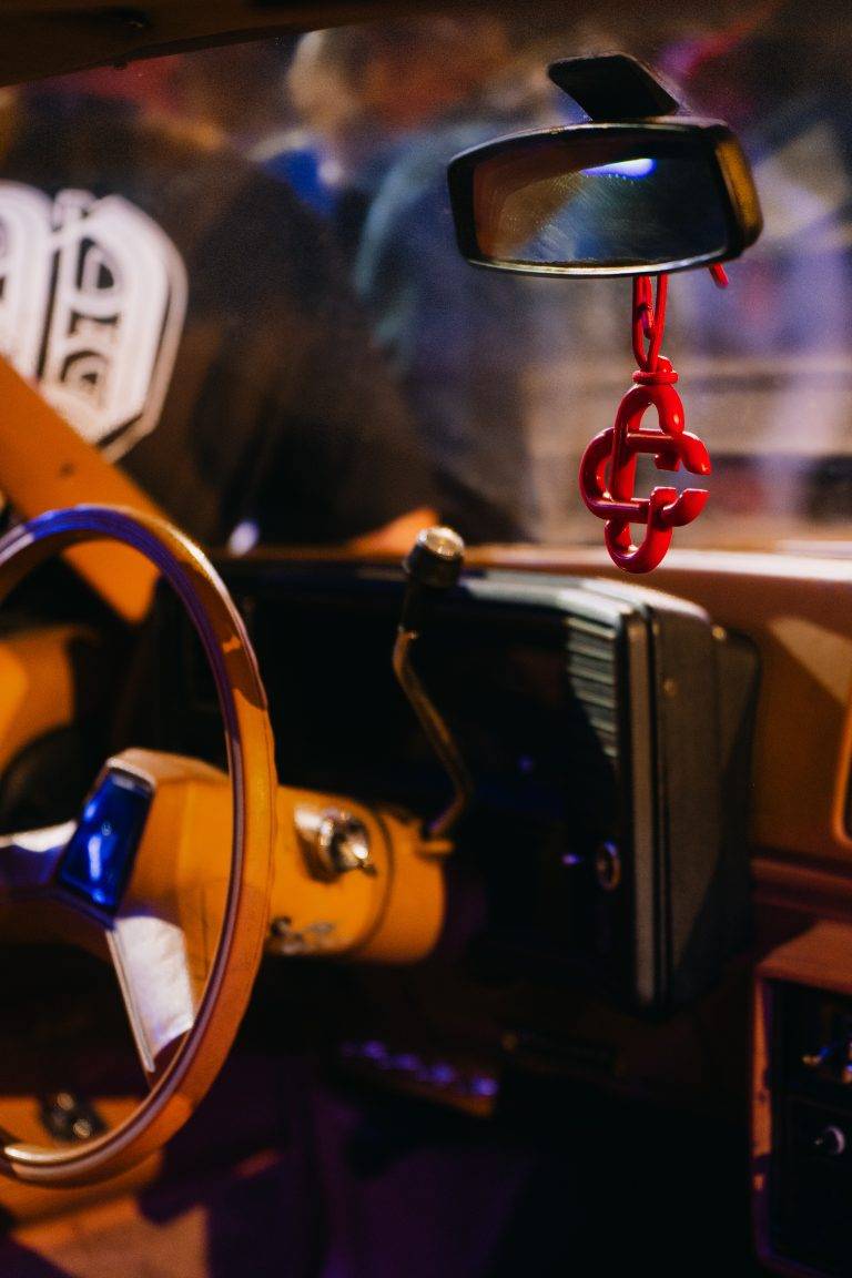 Casablanca SS25 : un hommage éclectique aux sous-cultures de Los Angeles