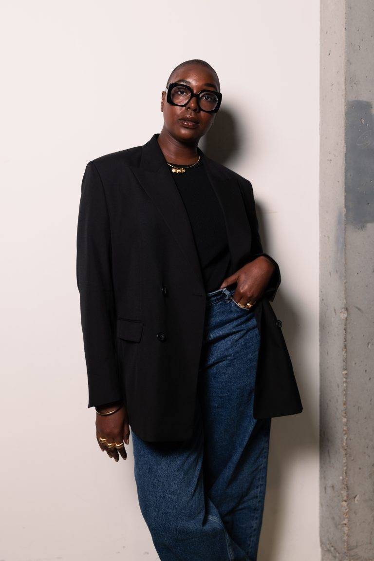  - Ester Manas ou l’art de manier les courbes