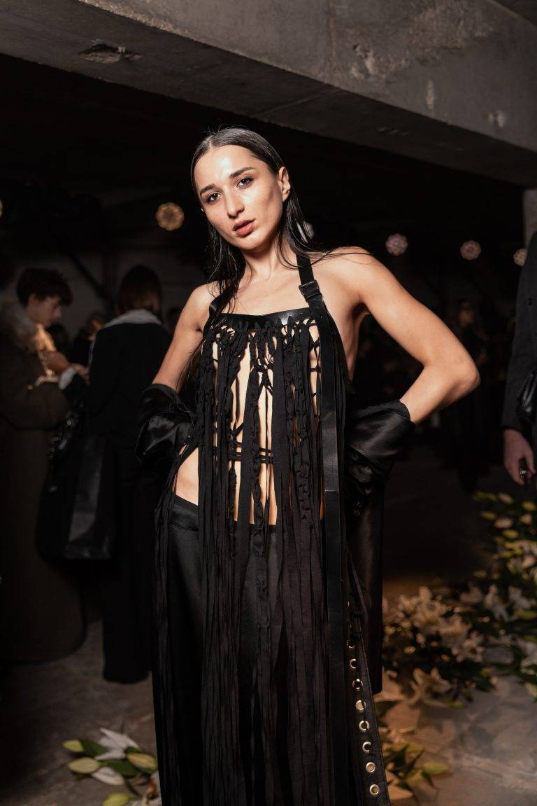 Ann Demeulemeester SS25: A Royal Fling with Punk