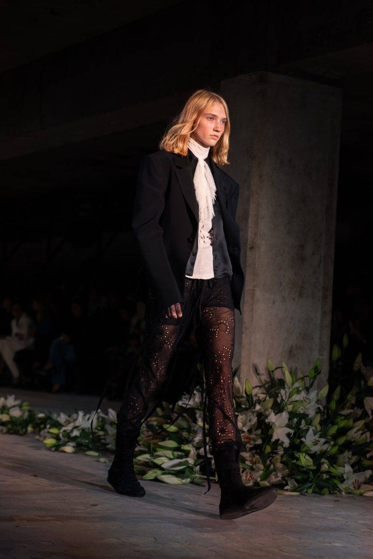 Ann Demeulemeester SS25: A Royal Fling with Punk