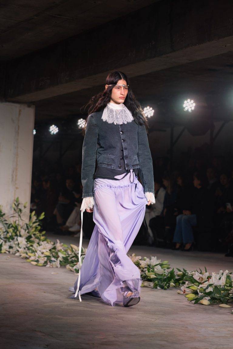 Ann Demeulemeester SS25: A Royal Fling with Punk