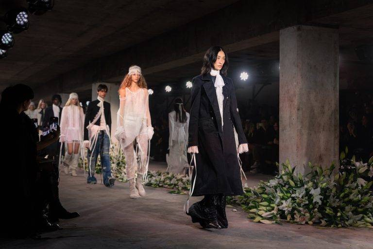 Ann Demeulemeester SS25: A Royal Fling with Punk
