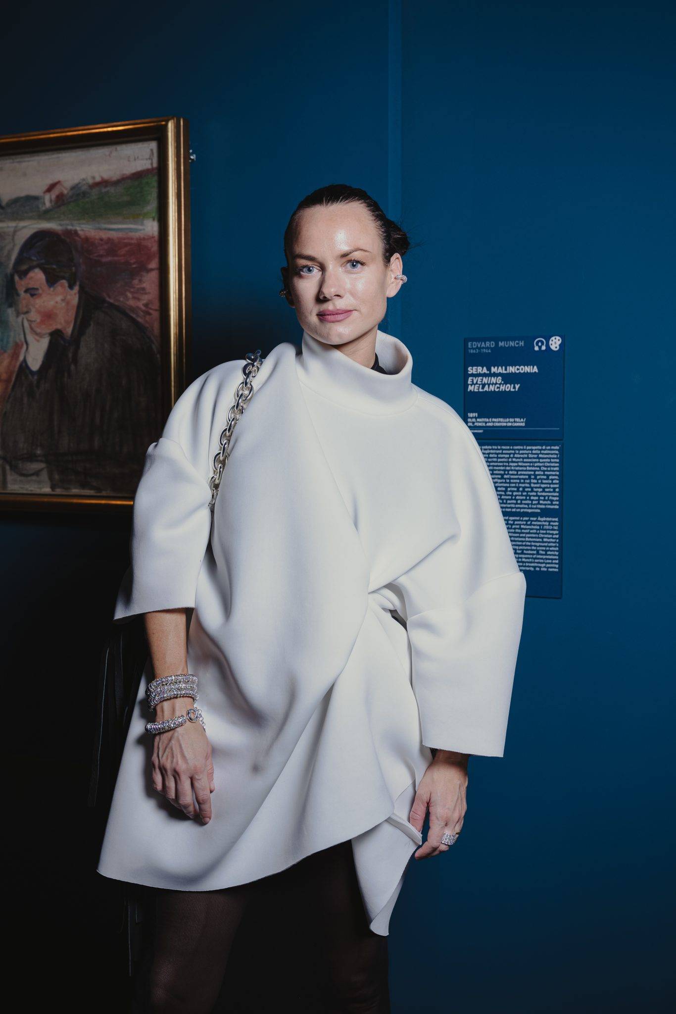  - Constance Tenvik x Munch, scarves and gloves become museum pieces