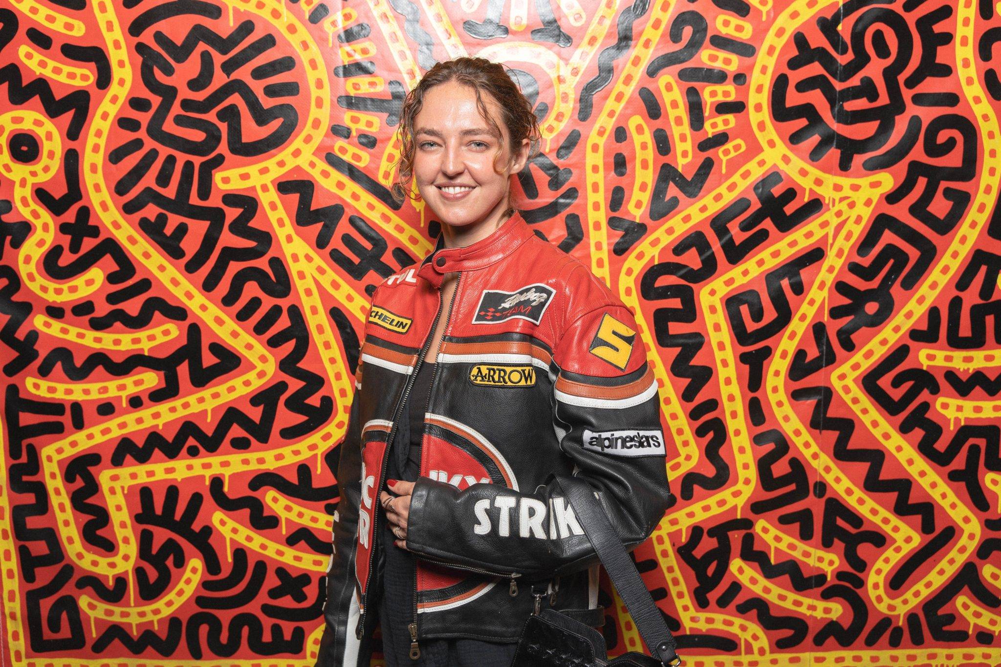  - Galerie Enrico Navarra Pays Tribute to Keith Haring’s Techno-Primitive Iconography