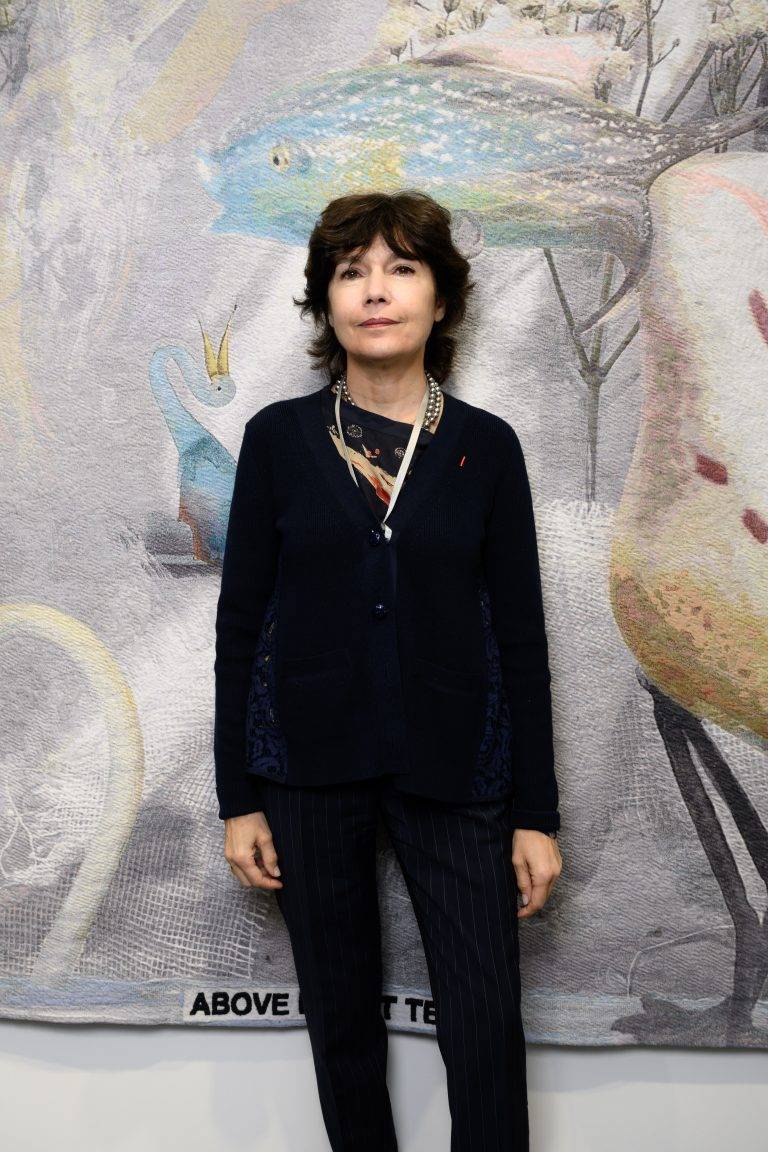  - La plus frénétique foire d’art contemporain, Art Basel Paris, attire les foules au Grand-Palais