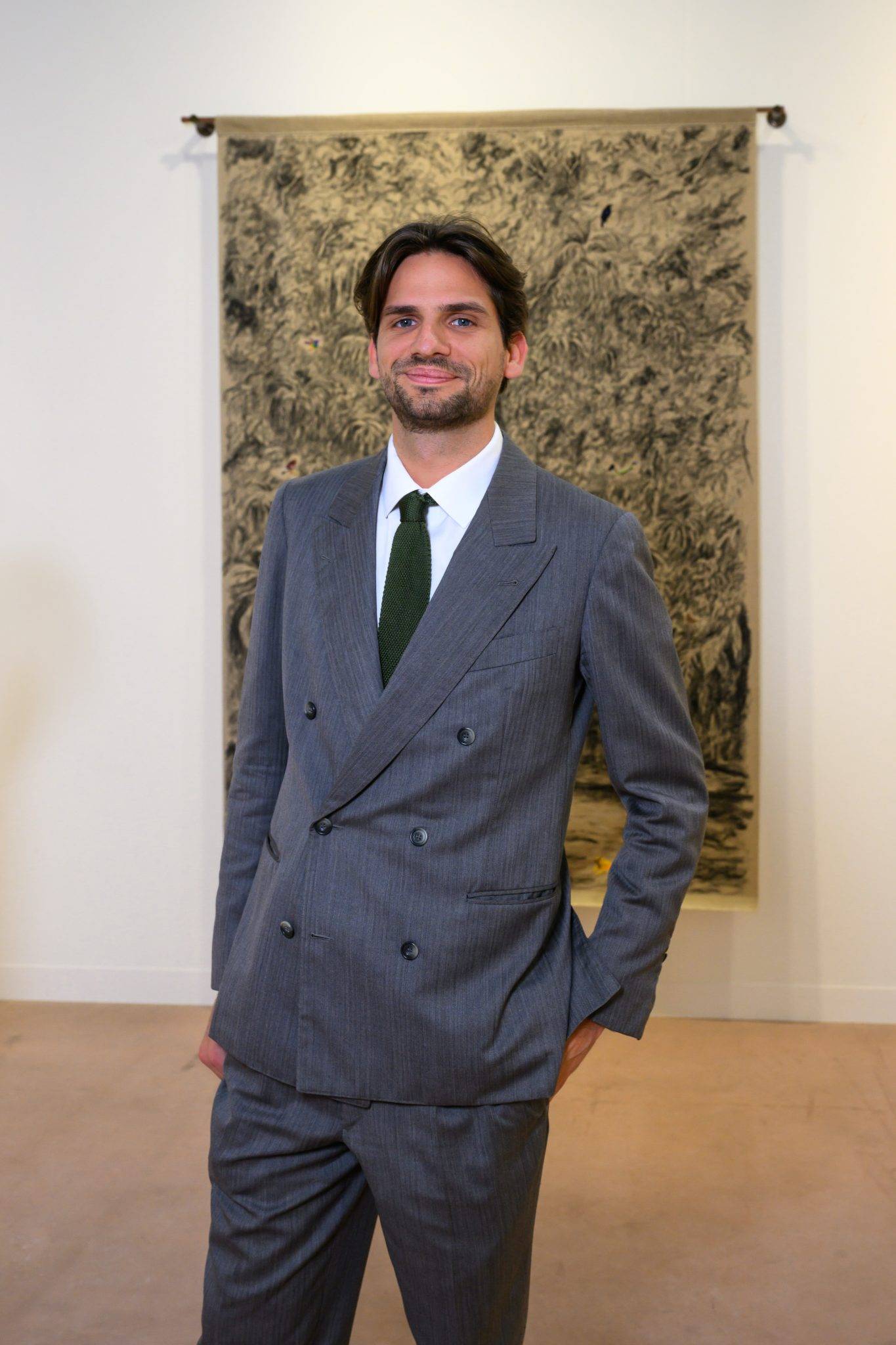  - La plus frénétique foire d’art contemporain, Art Basel Paris, attire les foules au Grand-Palais