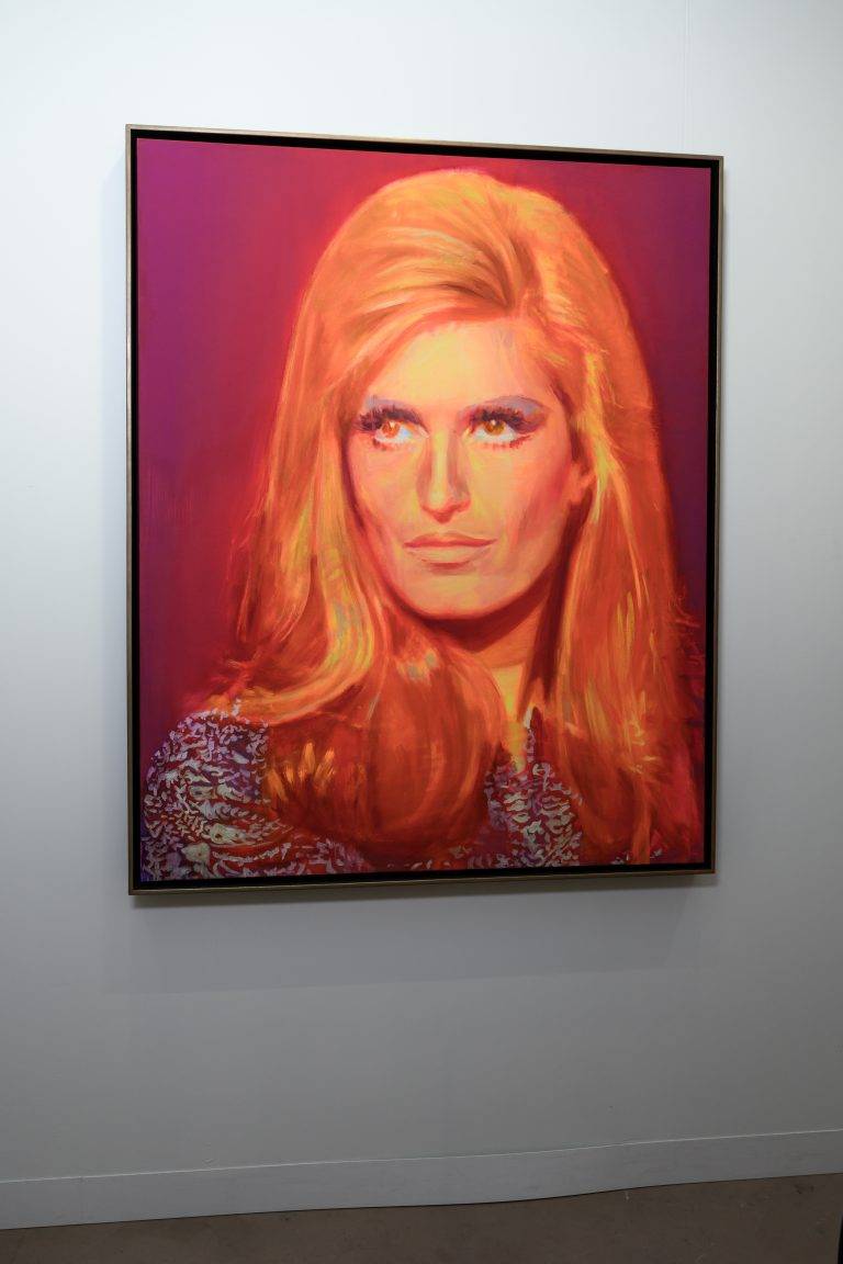 La plus frénétique foire d’art contemporain, Art Basel Paris, attire les foules au Grand-Palais