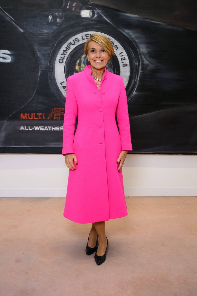  - La plus frénétique foire d’art contemporain, Art Basel Paris, attire les foules au Grand-Palais