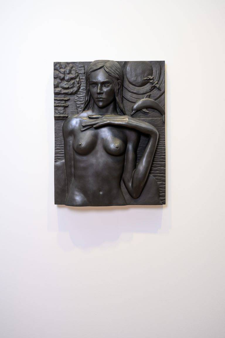 La plus frénétique foire d’art contemporain, Art Basel Paris, attire les foules au Grand-Palais