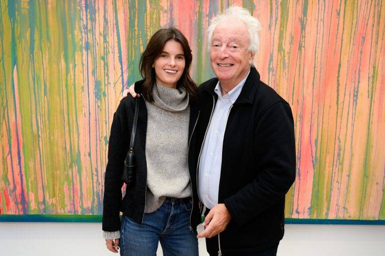  - La plus frénétique foire d’art contemporain, Art Basel Paris, attire les foules au Grand-Palais