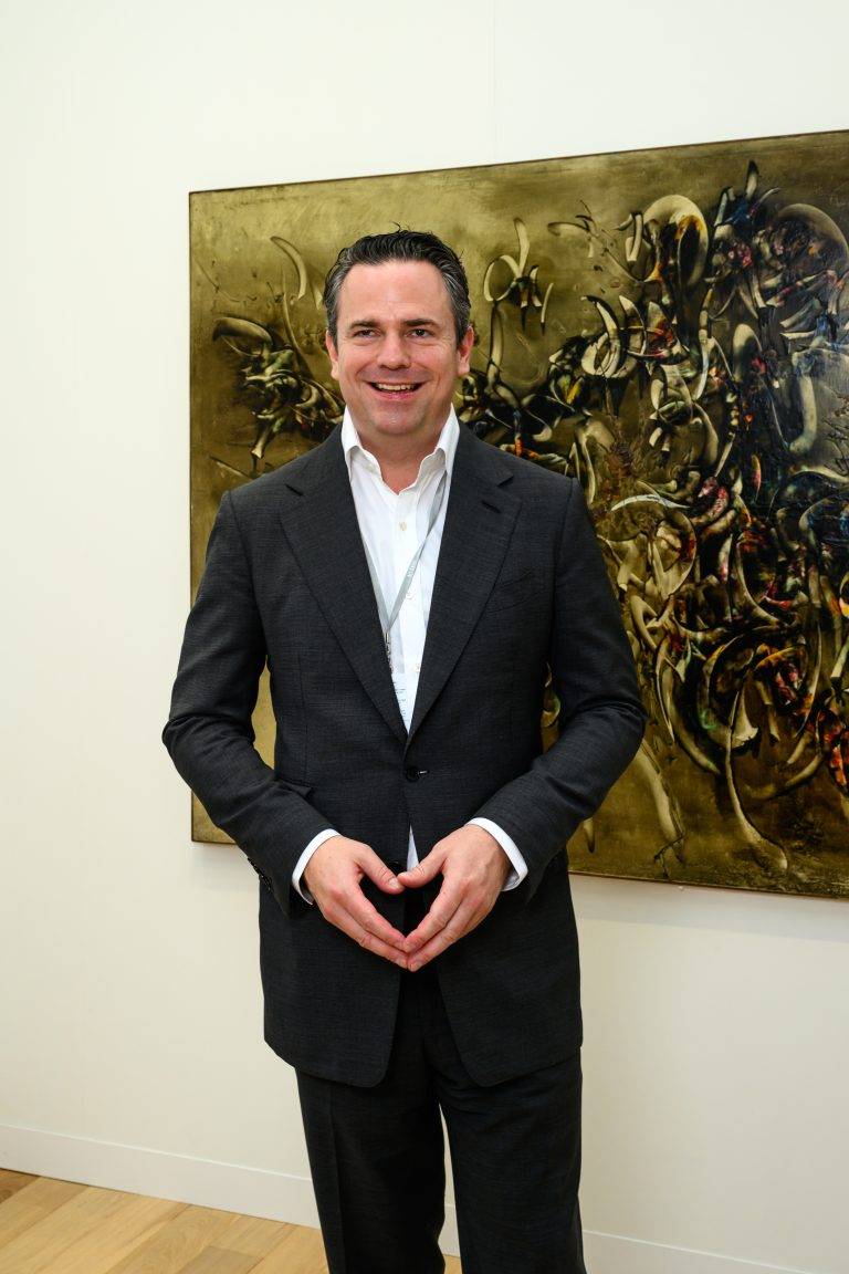  - La plus frénétique foire d’art contemporain, Art Basel Paris, attire les foules au Grand-Palais