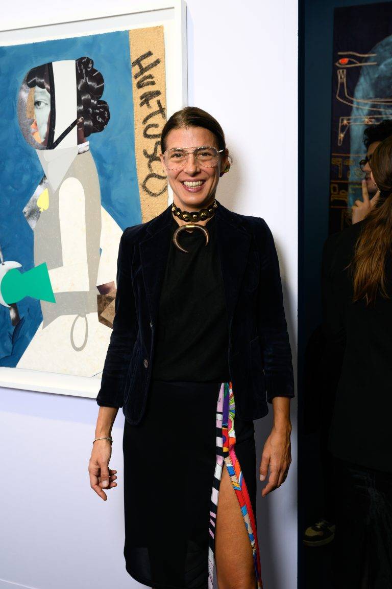  - La plus frénétique foire d’art contemporain, Art Basel Paris, attire les foules au Grand-Palais