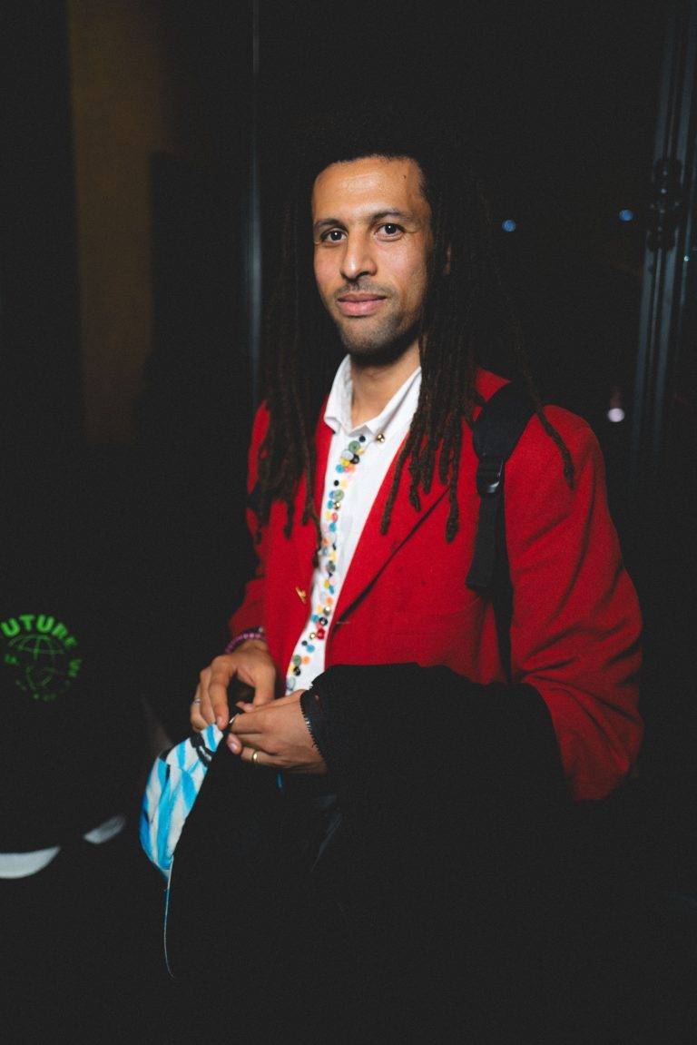  - Les créations de Stephen Jones s’élèvent au rang d’œuvres d’art au Palais Galliera