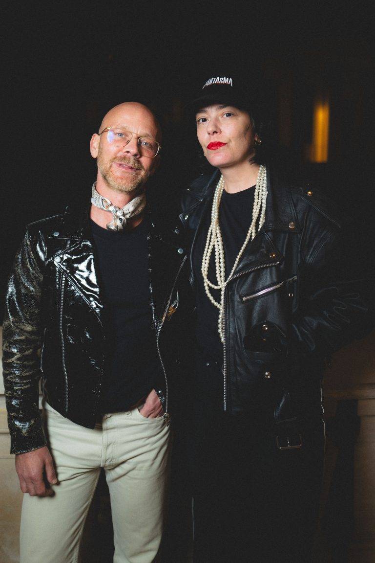  - Les créations de Stephen Jones s’élèvent au rang d’œuvres d’art au Palais Galliera