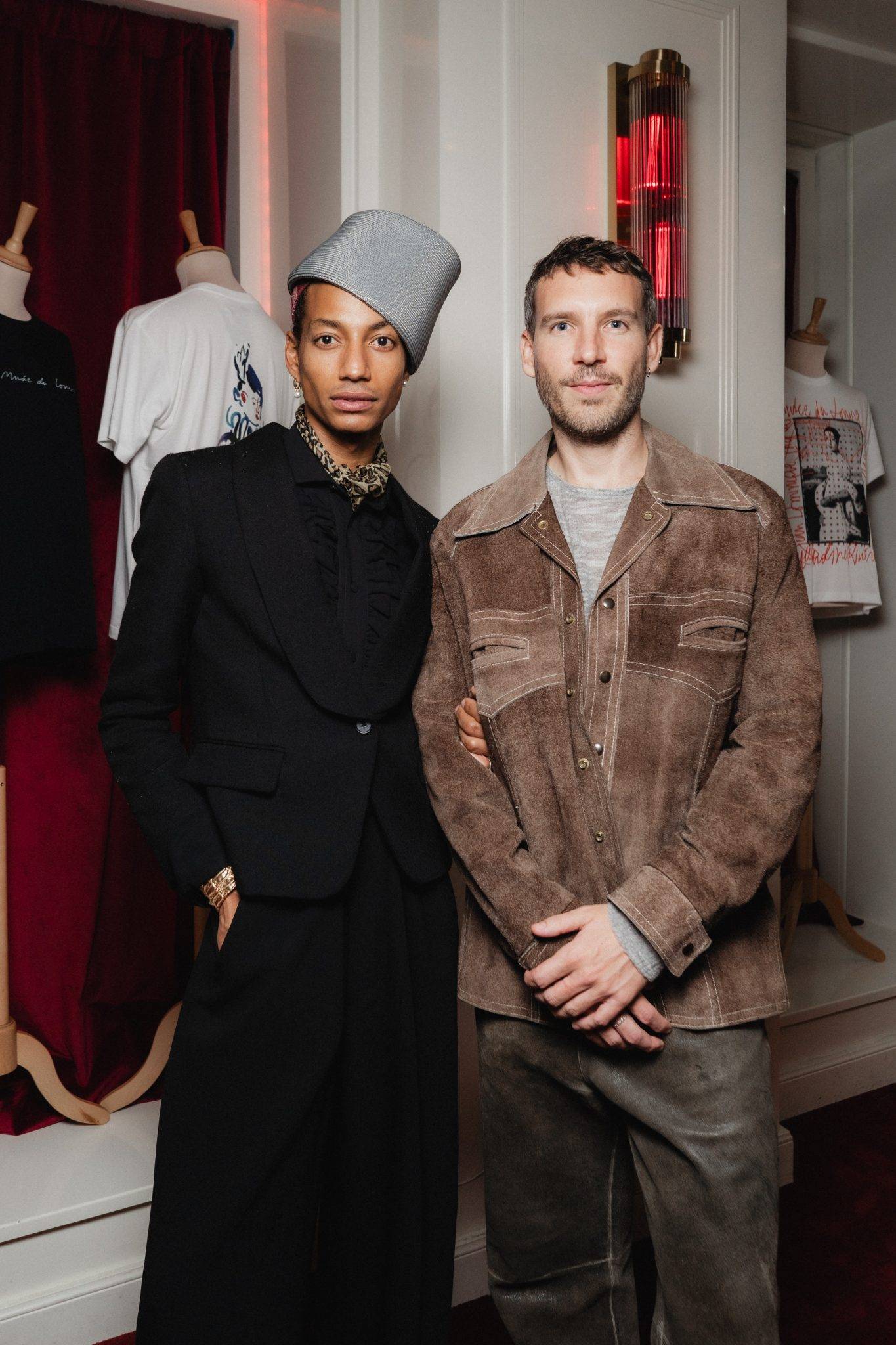  - Uniqlo X Louvre by Camille Henrot : une collaboration artistique pleine de style