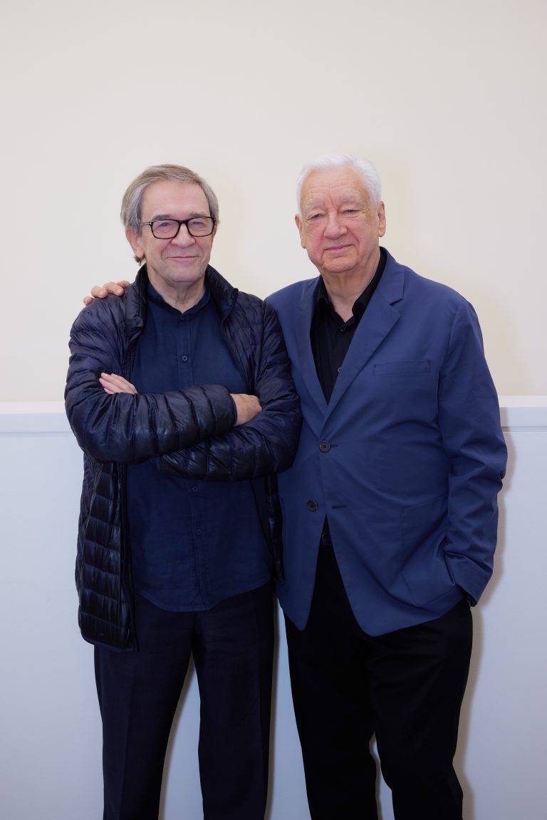  - La galerie Cristea Roberts expose les objets iconiques de Michael Craig-Martin