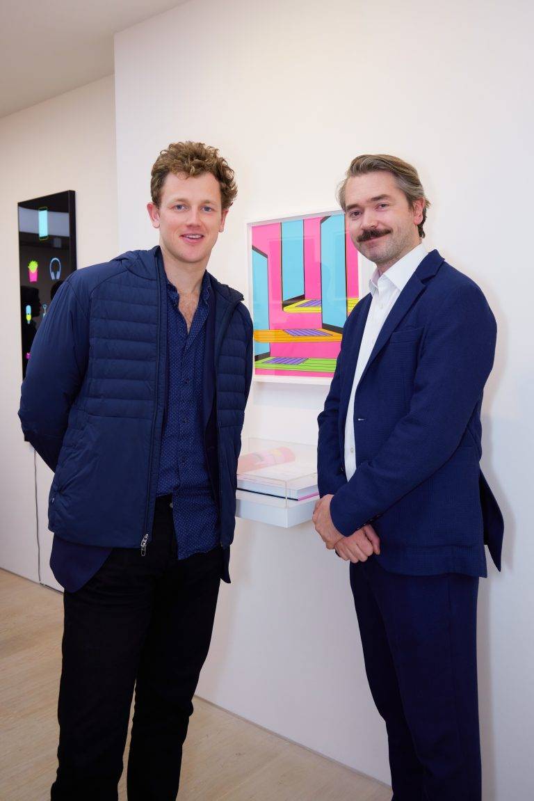  - La galerie Cristea Roberts expose les objets iconiques de Michael Craig-Martin