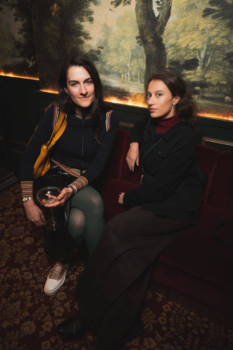  - Reformation et Clare Waight Keller célèbrent leur nouvelle collaboration à L’Hôtel Particulier de Montmartre