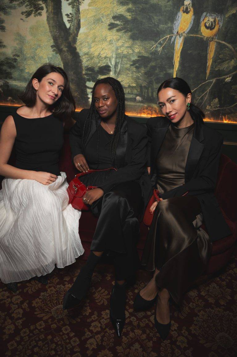  - Reformation et Clare Waight Keller célèbrent leur nouvelle collaboration à L’Hôtel Particulier de Montmartre