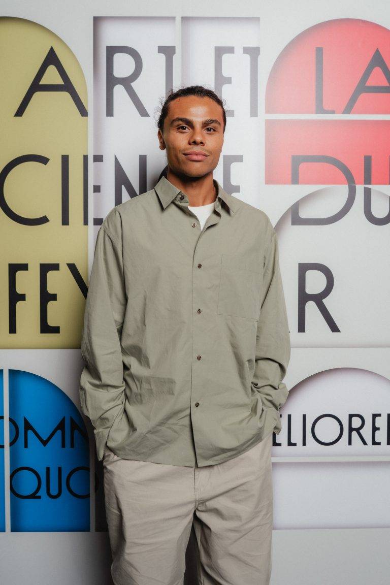  - UNIQLO organise une exposition à Paris intitulé L’art et la science du Lifewear