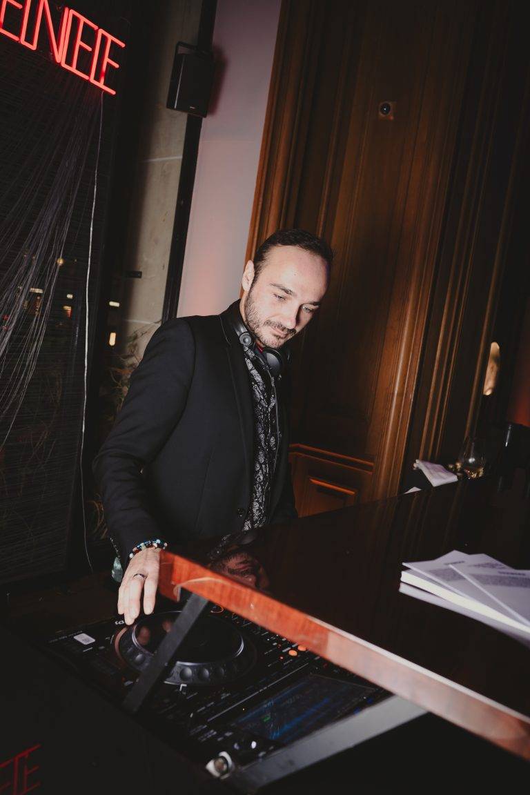  - La 2e édition de Design Miami pousse les portes de Karl Lagerfeld avec Roham Shamekh
