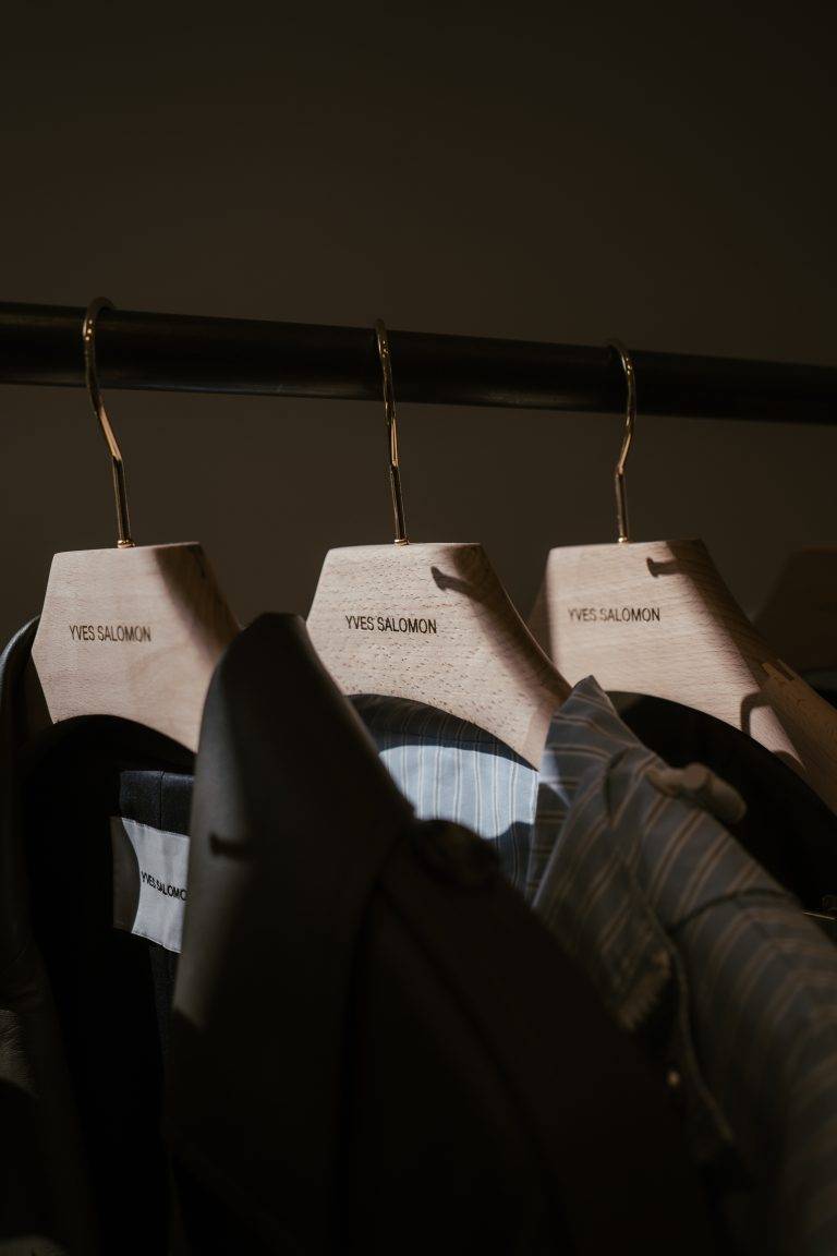 Yves Salomon a présenté sa collection Printemps – Été 25 dans le cadre de la Paris Fashion Week 