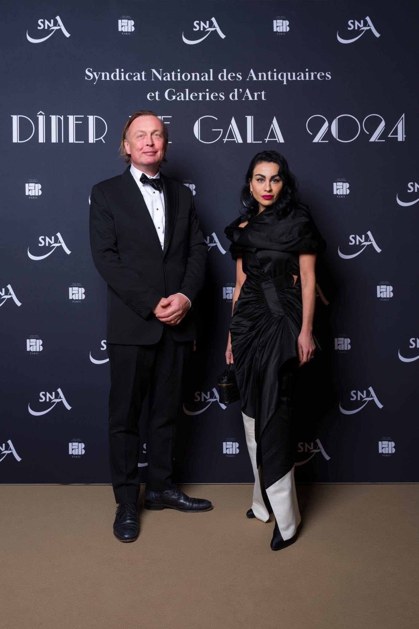  - Le fabuleux dîner du Syndicat National des Antiquaires et Galeries d’Art – sous la nef du Grand Palais à l’occasion de FAB Paris