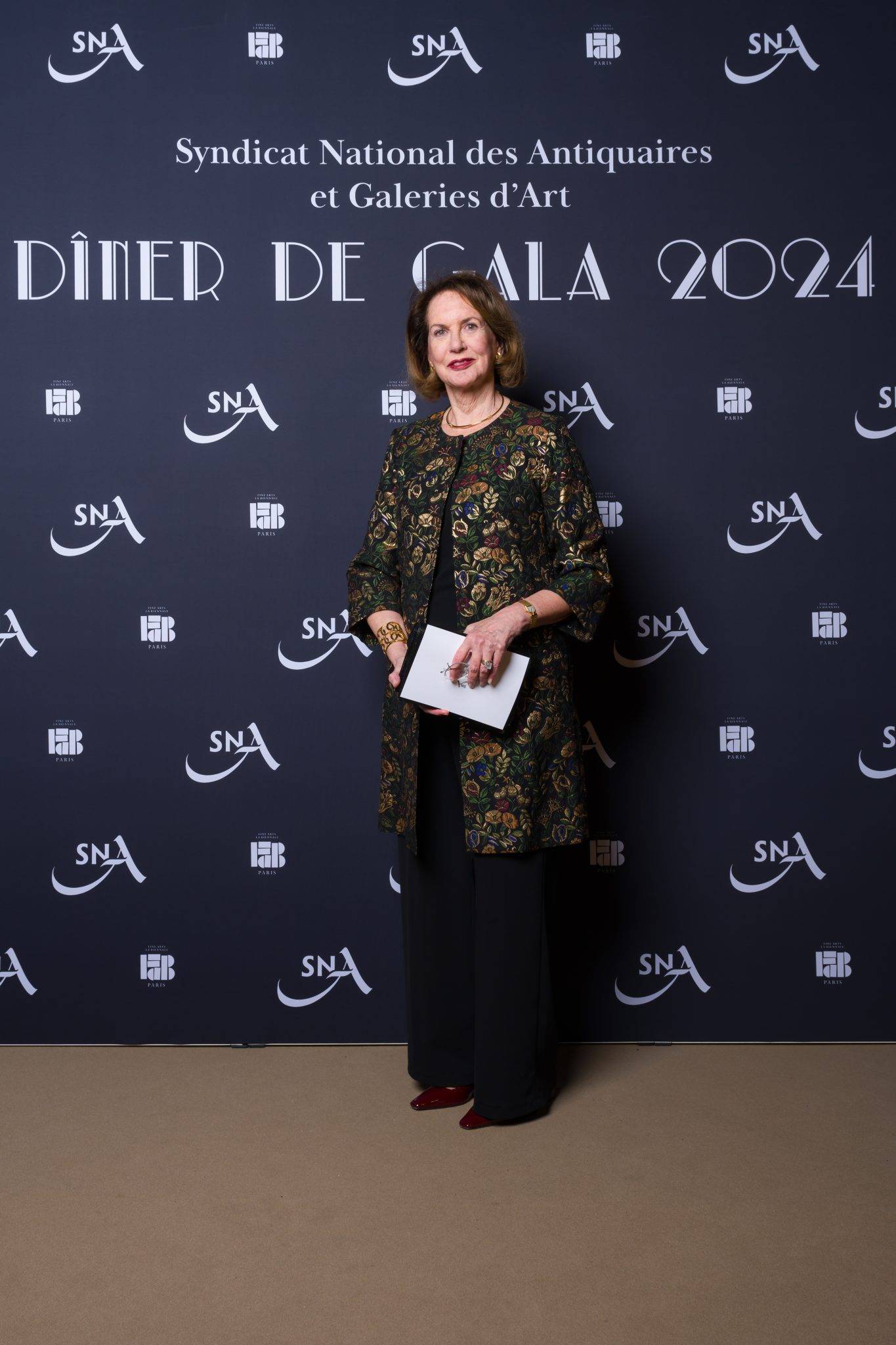  - Le fabuleux dîner du Syndicat National des Antiquaires et Galeries d’Art – sous la nef du Grand Palais à l’occasion de FAB Paris