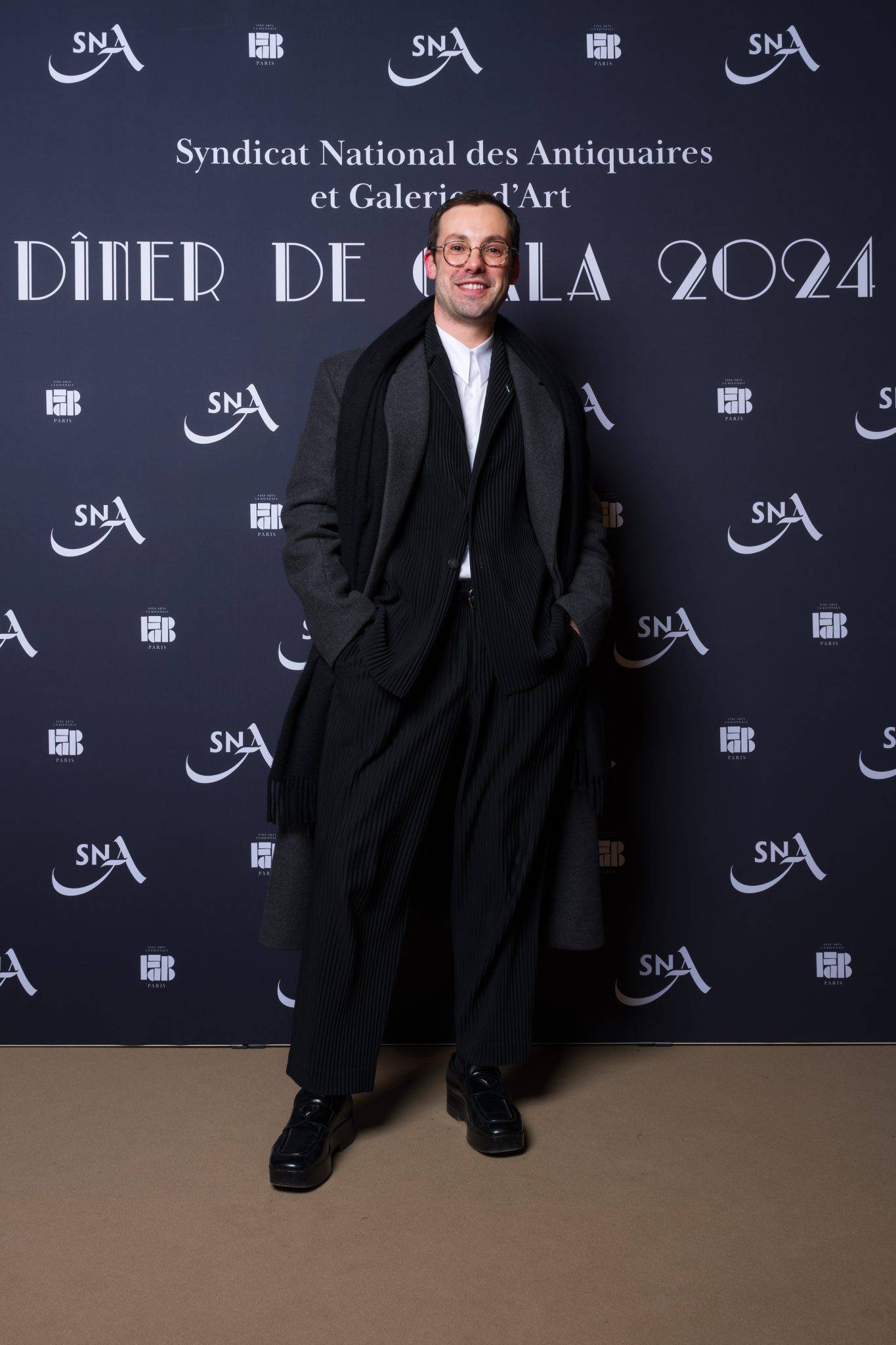  - Le fabuleux dîner du Syndicat National des Antiquaires et Galeries d’Art – sous la nef du Grand Palais à l’occasion de FAB Paris