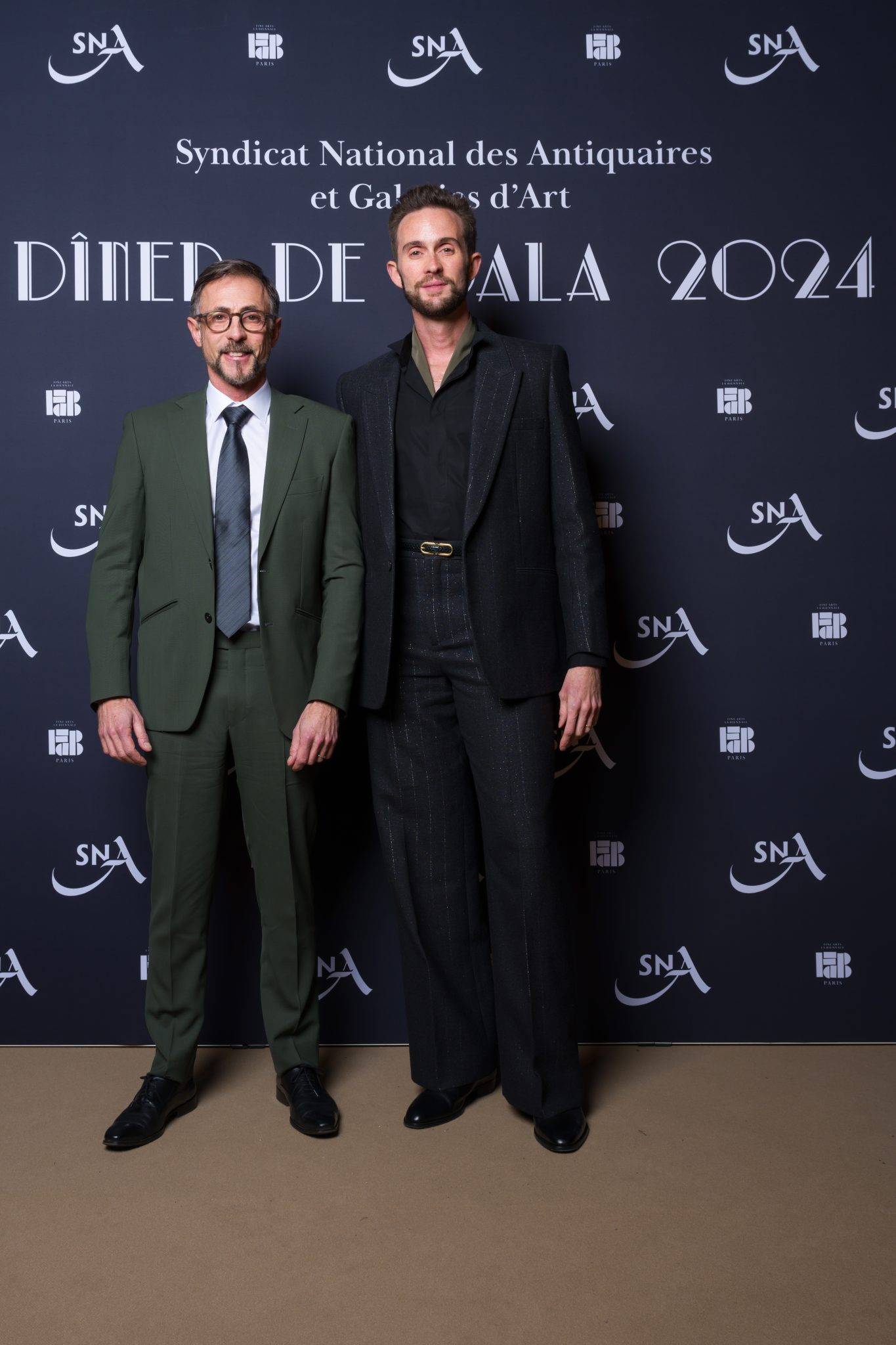  - Le fabuleux dîner du Syndicat National des Antiquaires et Galeries d’Art – sous la nef du Grand Palais à l’occasion de FAB Paris