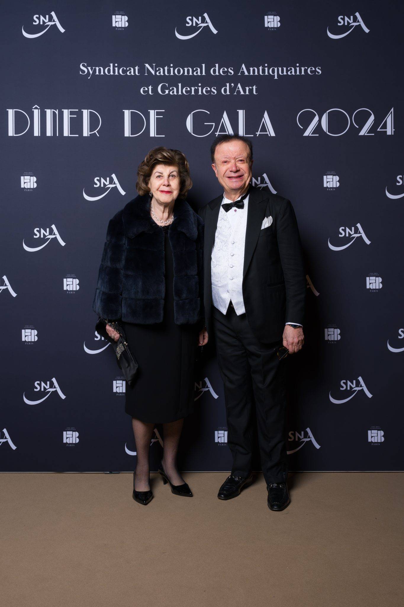  - Le fabuleux dîner du Syndicat National des Antiquaires et Galeries d’Art – sous la nef du Grand Palais à l’occasion de FAB Paris