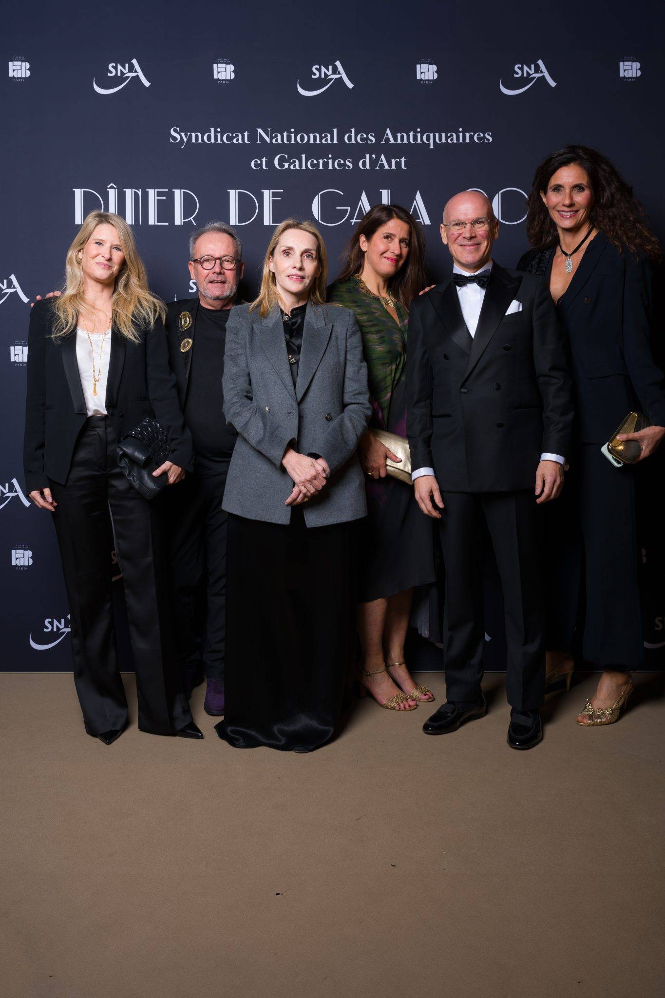  - Le fabuleux dîner du Syndicat National des Antiquaires et Galeries d’Art – sous la nef du Grand Palais à l’occasion de FAB Paris