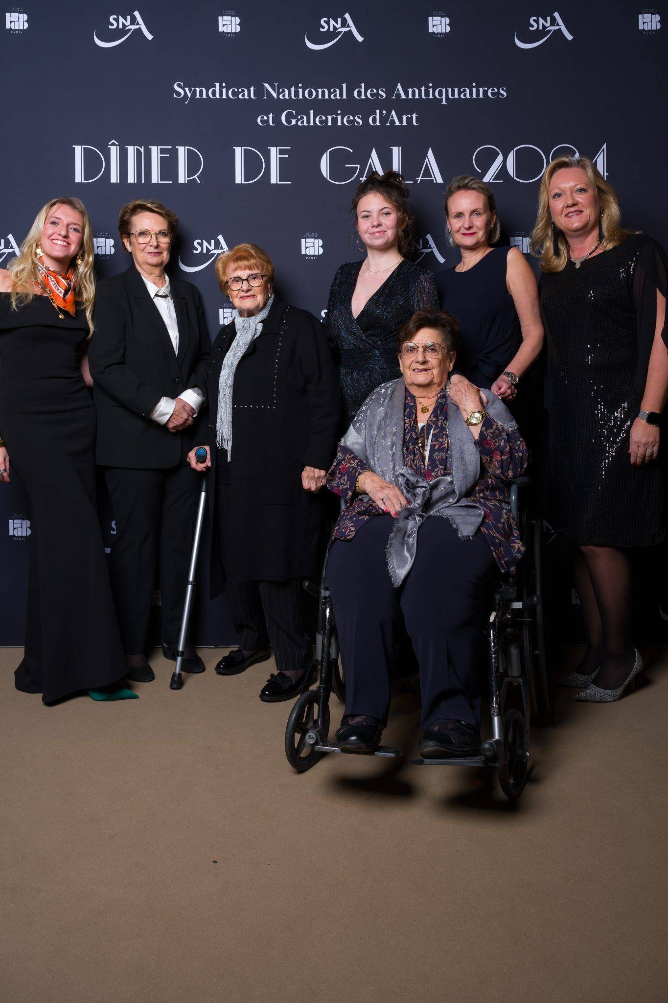  - Le fabuleux dîner du Syndicat National des Antiquaires et Galeries d’Art – sous la nef du Grand Palais à l’occasion de FAB Paris