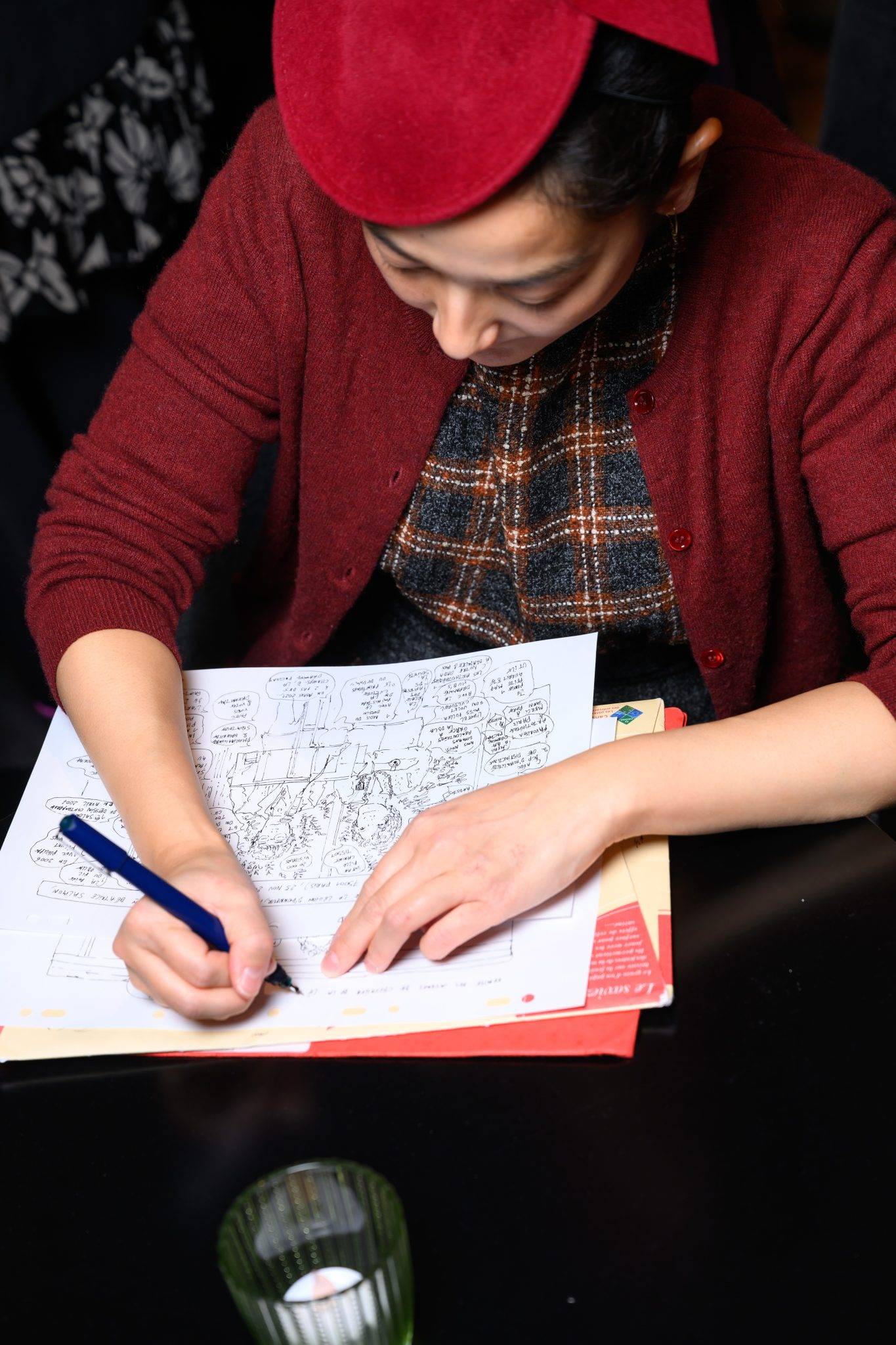  - Béatrice Salmon remet la Légion d’Honneur à Christine Phal, présidente fondatrice de Drawing Now