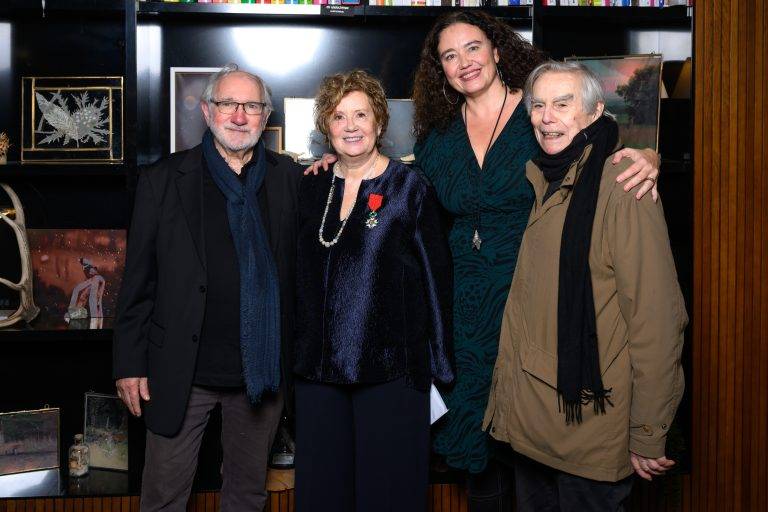  - Béatrice Salmon remet la Légion d’Honneur à Christine Phal, présidente fondatrice de Drawing Now